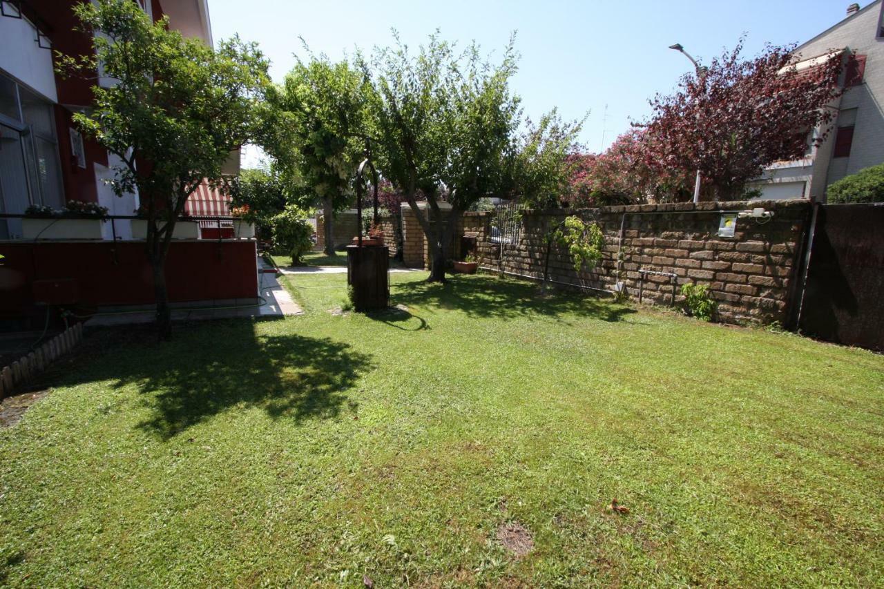 Villa Della Tartaruga Casal Palocco Dış mekan fotoğraf
